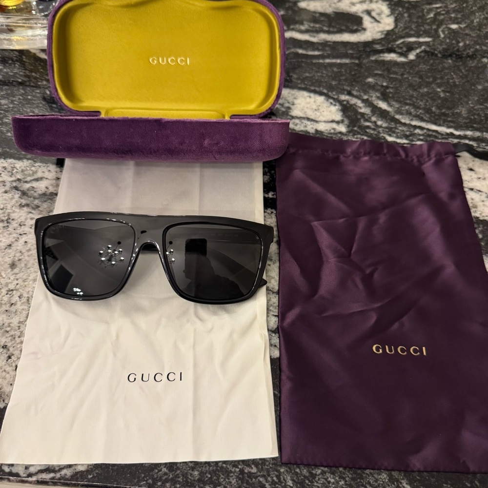 Gucci Black Sunglasses with Purple Case Mens 59 mm